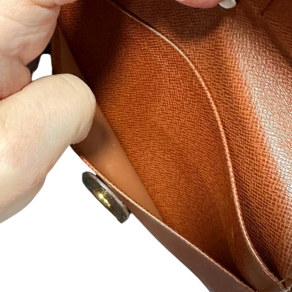 Louis Vuitton Monogram Zippy Wallet Passport Organizer - Picture 8 of 15